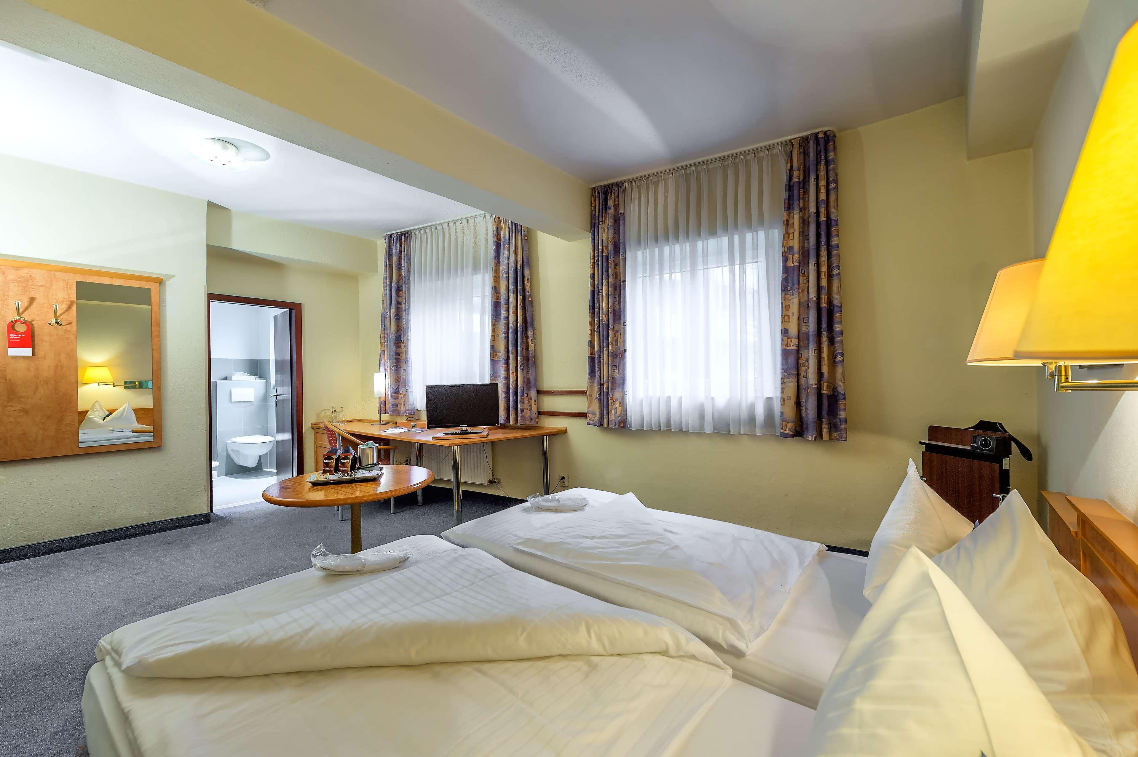 Best Western Weymouth Hotel Rembrandt Buitenkant foto
